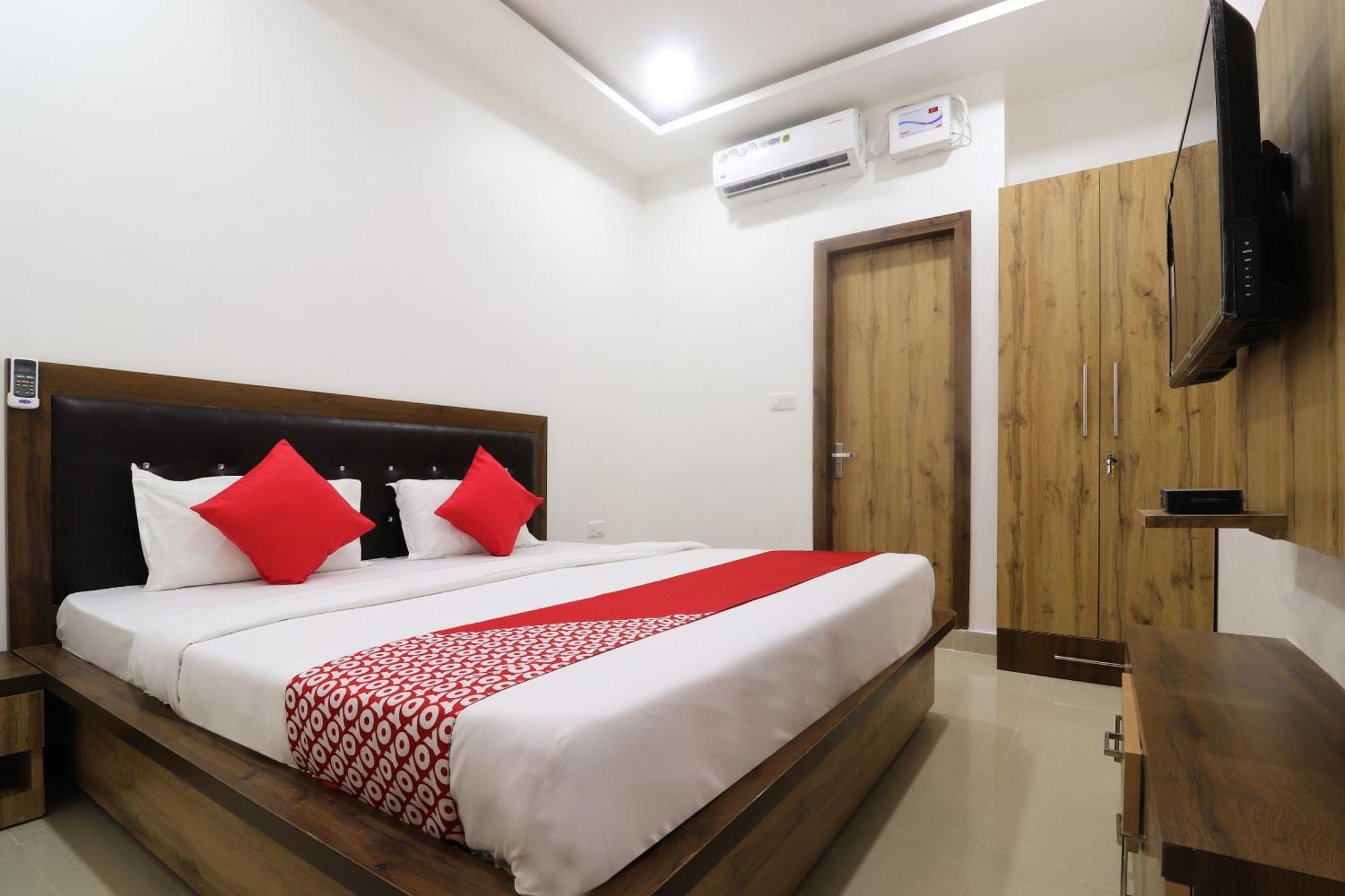 Bijnaur Hotel O Vrindavan Inn Near Lulu Mall מראה חיצוני תמונה